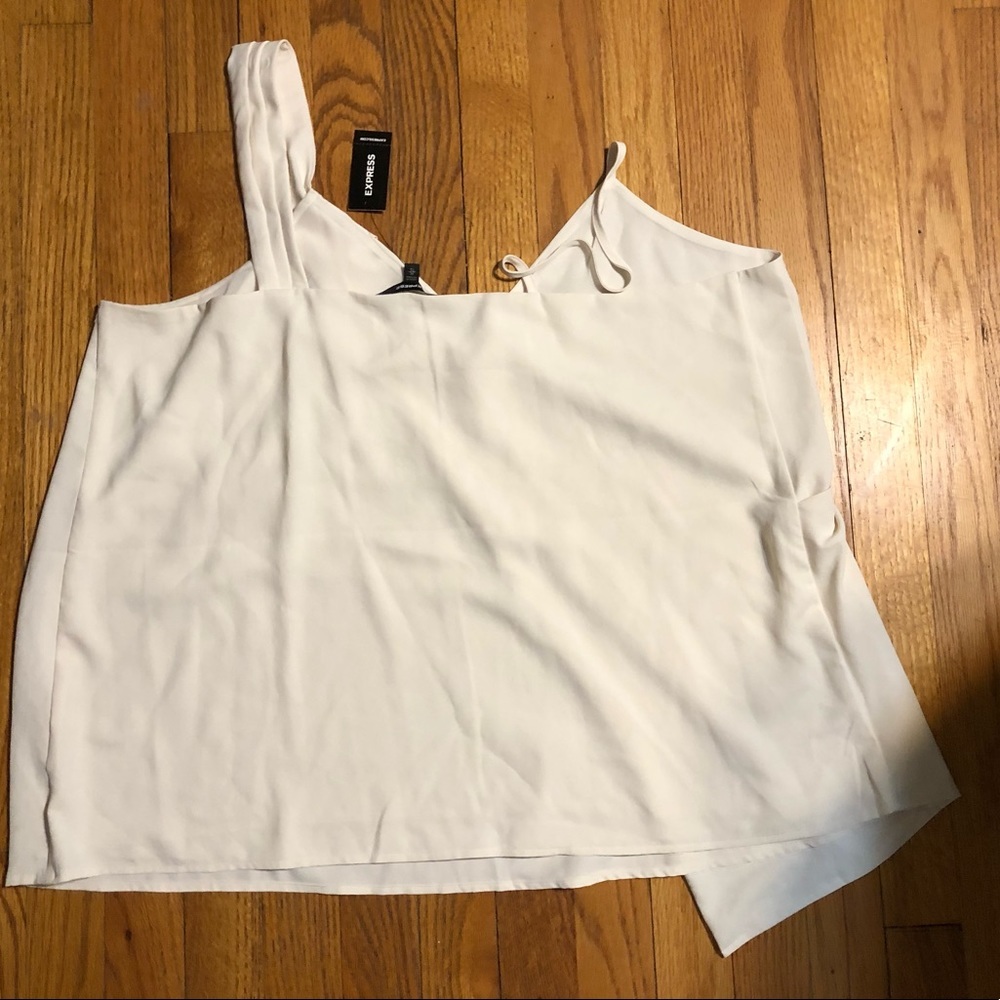 NWT Express Top - Picture 2 of 7